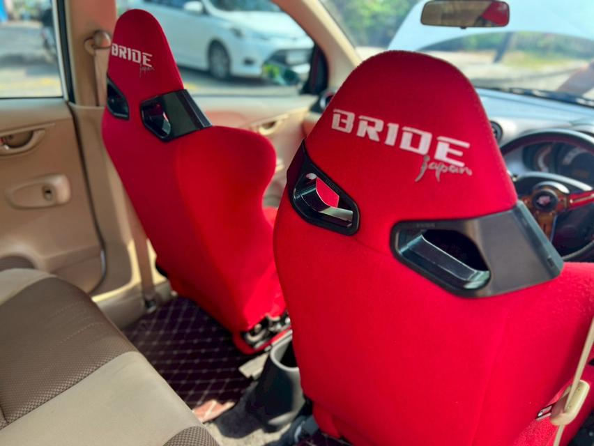 Honda Brio 1.2V ATเครื่องยนต์: เบนซิน เกียร์ออโต้  ปี2013 สีขาว ไมล์ 95,xxx km. โทร 092-263-9576 เอ๋ รูปที่ 13