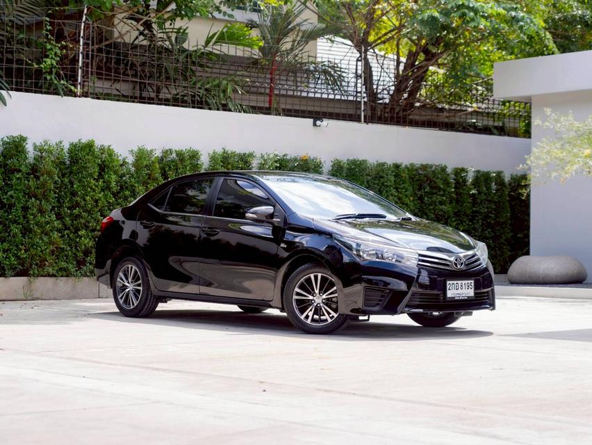 Toyota Altis 1.8E ปี 2014