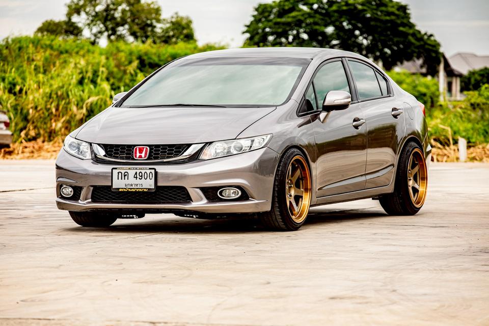 Honda Civic Fb 1.8E เบาะไฟฟ้า สีน้ำตาล ปี 2013  1