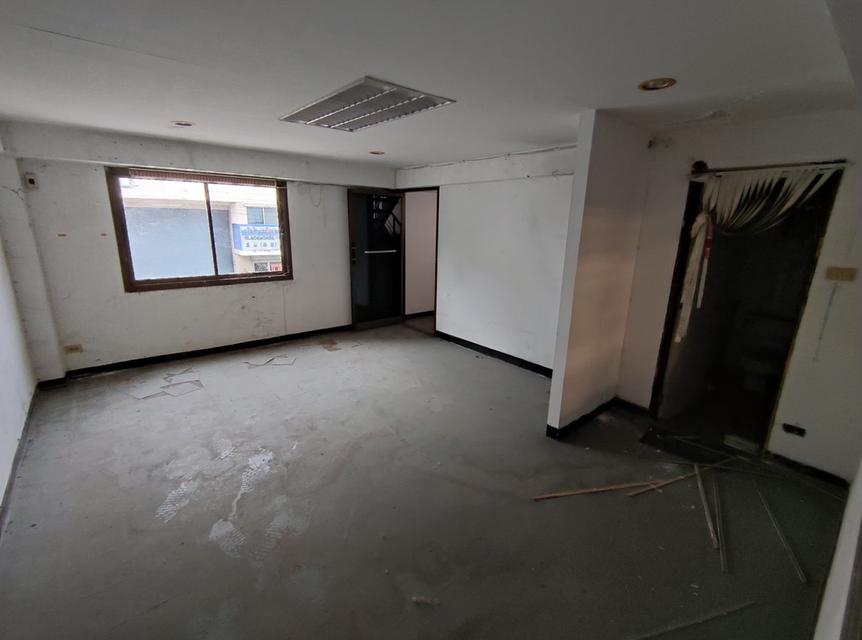 ขายที่ดินพร้อมโกดัง/โรงงาน 9