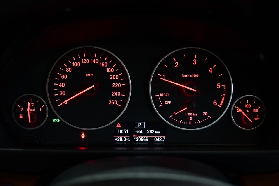 รหัสรถ JRS6776 𝗕𝗠𝗪 𝟯𝟮𝟬𝗱 𝗠 𝗦𝗽𝗼𝗿𝘁 ปี 2017 รูปที่ 9