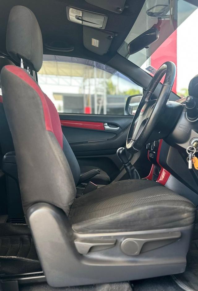 ISUZU D-Max SPACECAB 1.9 X-Series Z 2016 14