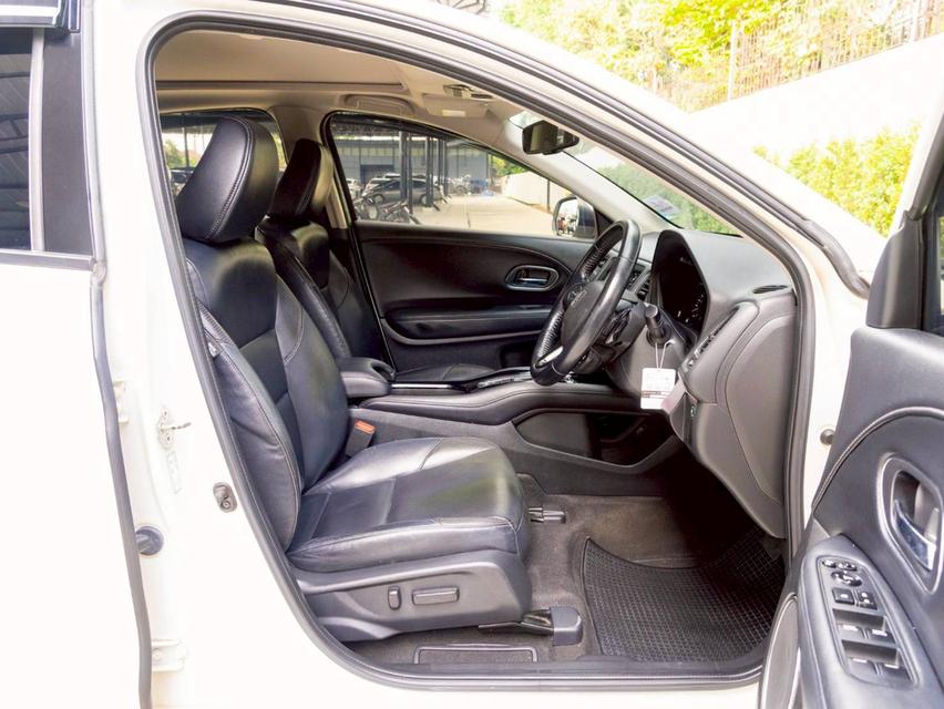 Honda HR-V 1.8 EL ปีจด 2018 18