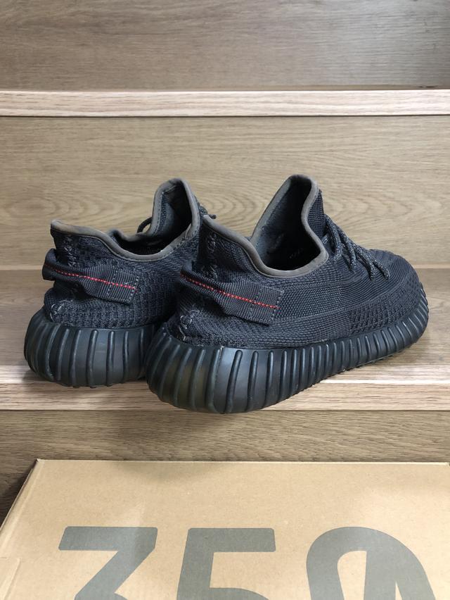 Yeezy 350 V2 Black Static รูปที่ 3