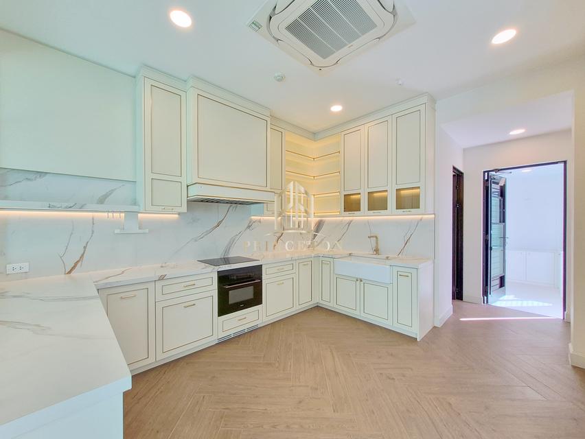 Luxury House for Sale Nantawan Rama 9 – New KrungthepKreetha 6