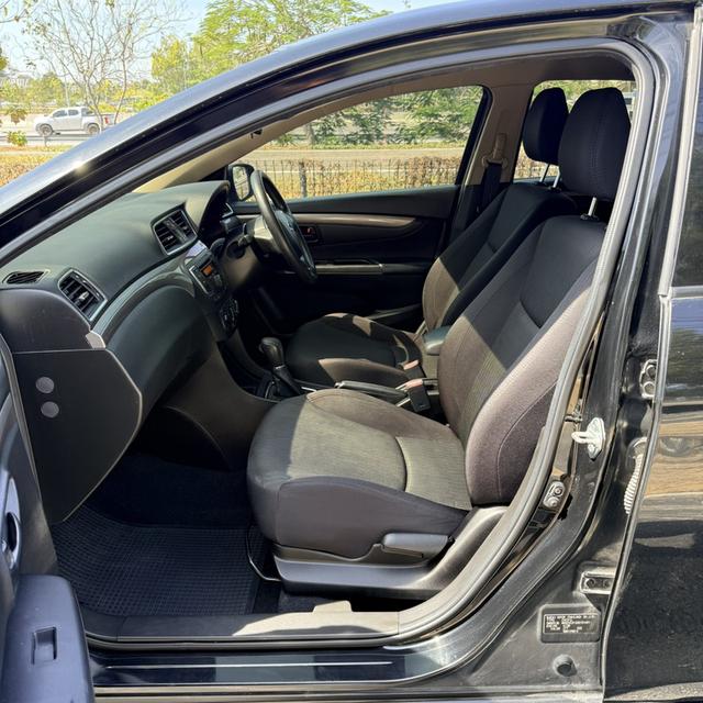 SUZUKI Ciaz GL 2015 Auto ✅ไม่มีชนหนักพลิกคว่ำน้ำท่วมไม่แก็ส 10