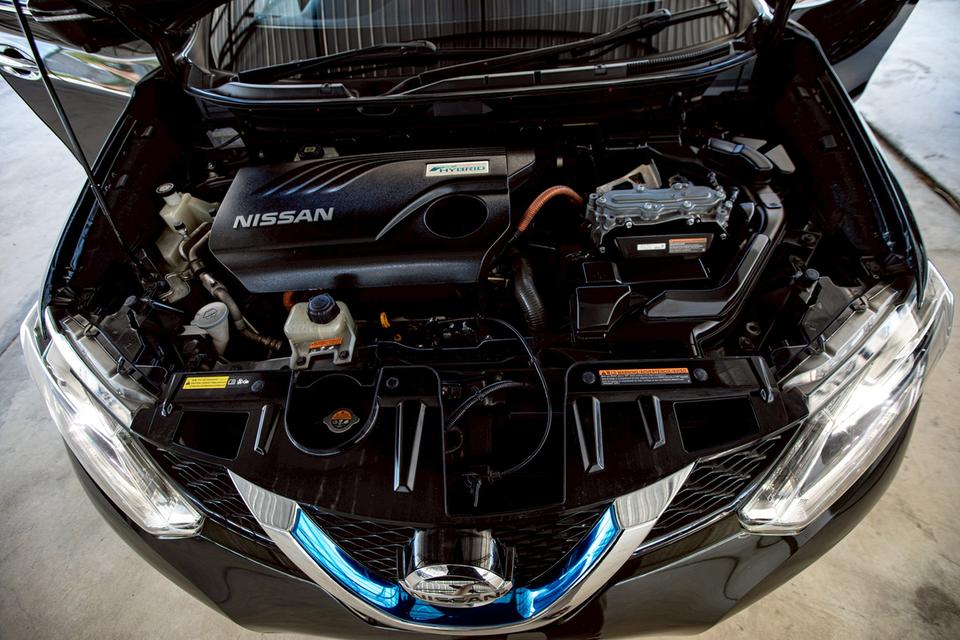 NISSAN X-TRAIL 2.0V Hybrid 4WD ปี 2016 สีเขียว มือเดียวป้ายแดง 7