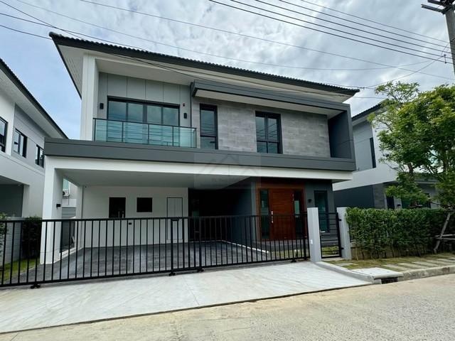 ให้เช่าบ้านเดี่ยวหรู 2 ชั้น 65.8 ตรว 315 ตรม. 4 ห้องนอน The City Bangna ใกล้เมกะบางนา อยู่ถนนเมน ใกล้สวน หน้าบ้านไม่ติดใ 1