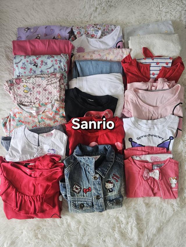 ขายเหมา เสื้อผ้าเด็ก Sanrio แท้ ส่งต่อสภาพเหมือนใหม่ ไม่มีตําหนิ กดป้ายทุกชุด (ไม่ใช่งานกระสอบ) รวม 21 ชุด