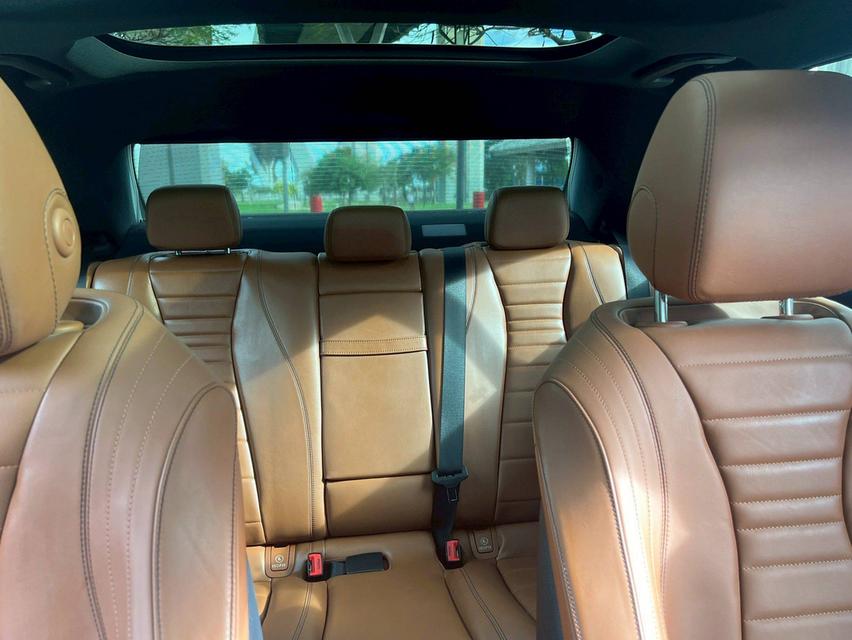 รถเข้าใหม่! MERCEDES-BENZ E220d AMG Dynamic ปี 2016 (จดทะเบียน 2017) สีดำ 13