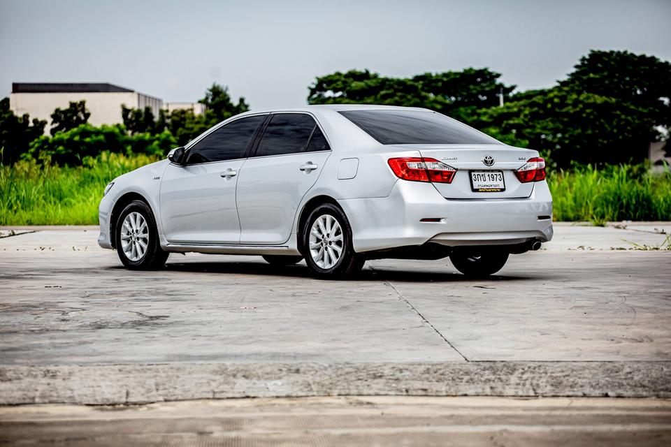 Toyota Camry 2.0G ปี 2014 สีบรอน  9