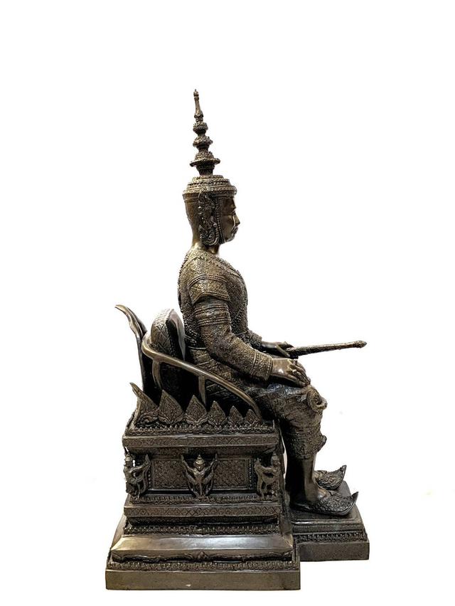 604.พระบรมรูปหล่อในหลวงรัชกาลที่ 5 พระบาทสมเด็จพระปรมินทรมหาจุฬาลงกรณ์ พระจุลจอมเกล้าเจ้าอยู่หัว ทรงประทับนั่งบัลลังก์ หน้าตัก 14 นิ้ว 2