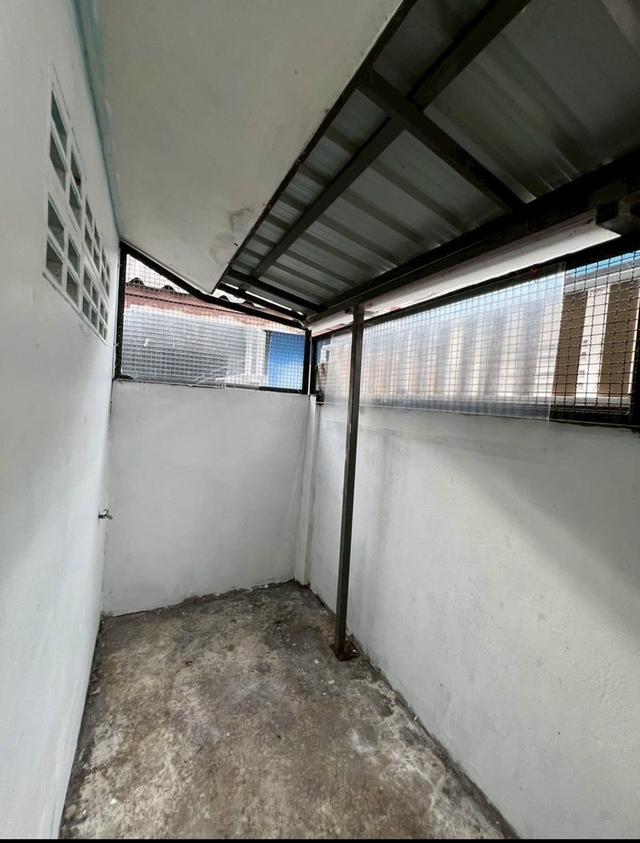 บ้านให้เช่า ทาวน์เฮ้าส์  1  ชั้น ทำเลดี 2 ห้องนอน  1 ห้องน้ำ  จอดรถ 1 คัน 6