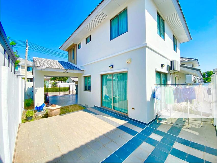 บ้านเดี่ยวสองชั้น 4 ห้องนอน 3 ห้องน้ำ 5
