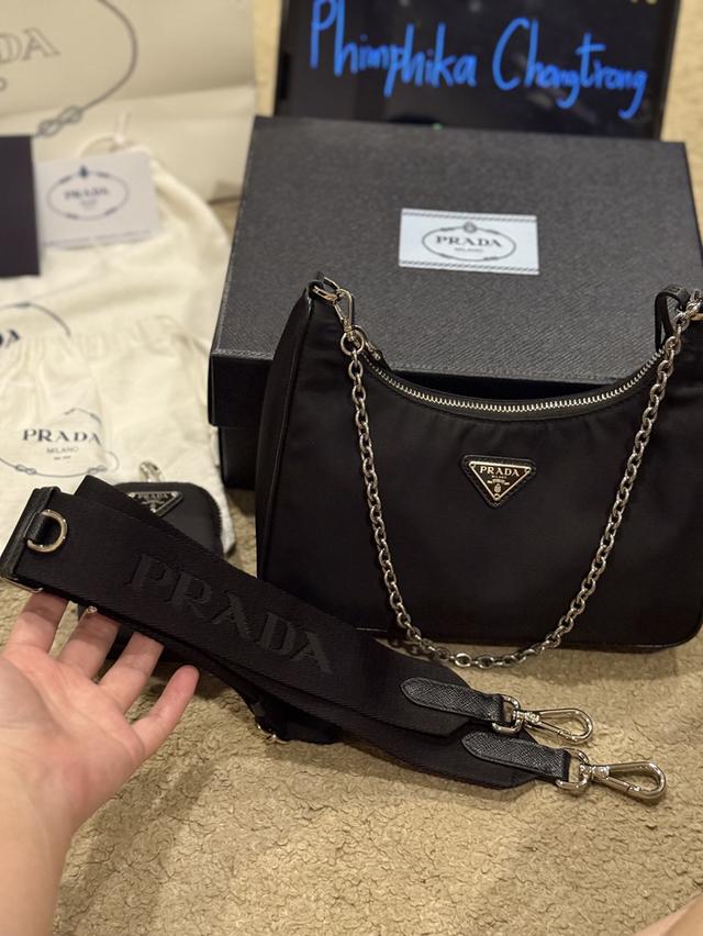 Prada re-edition 2005 Y21 Black สายโซ่ 4