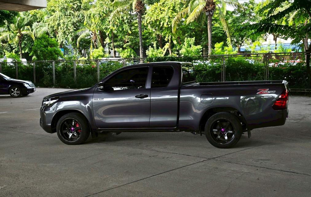 Toyota Hilux Revo 2.4 Entry Z Edition Smart-Cab MT ปี 2022