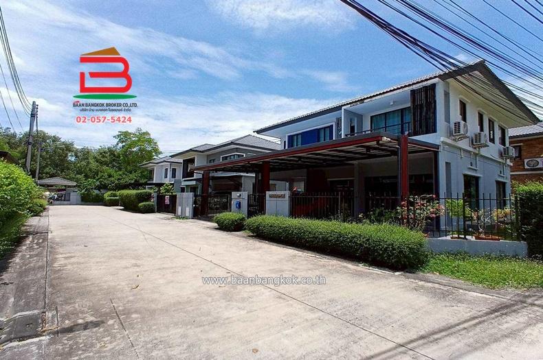 บ้านเดี่ยว หมู่บ้านดีไลท์ ดอนเมือง (Delight) เนื้อที่ 56.6 ตรว. ตำบลหลักหก อำเภอเมืองปทุมธานี จังหวัดปทุมธานี 13