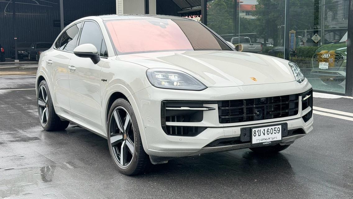 (แจ้งรหัสรถ KPV6059) 2024 Porsche Cayenne Coupe สีเคยอน