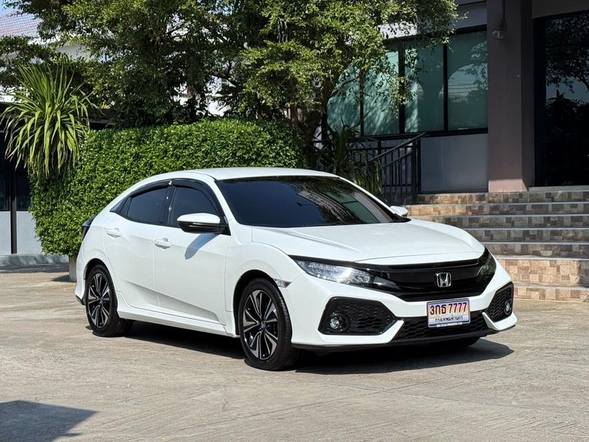 2019 HONDA CIVIC FK 1.5 TURBO รถมือเดียว รถวิ่งน้อยเพียง 60,000 กม สภาพป้ายแดง ประวัติศูนย์ครบ รถไม่เคยมีอุบัติเหตุครับ