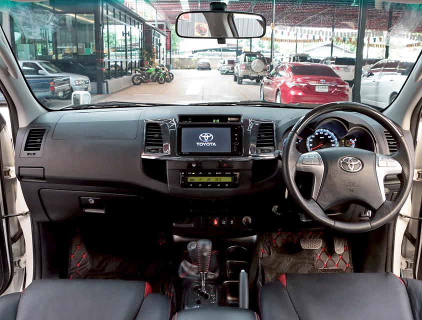 TOYOTA FORTUNER 3.0 TRD Sportivo 4WD ปี 2015 6