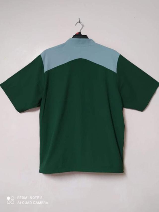 เสื้อ กีฬา แบรนด์ดัง Under armour สภาพเหมือนใหม่ รูปที่ 2
