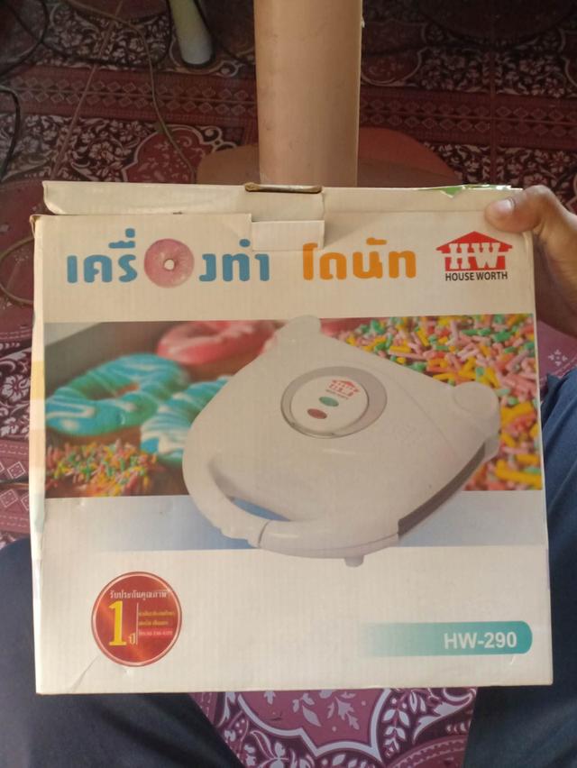 เครื่องทำโดนัทจิ๋ว มือ1 ซื้อมาไม่เคยใช้ สภาพใหม่เอี่ยม ส่งได้มีค่าส่ง