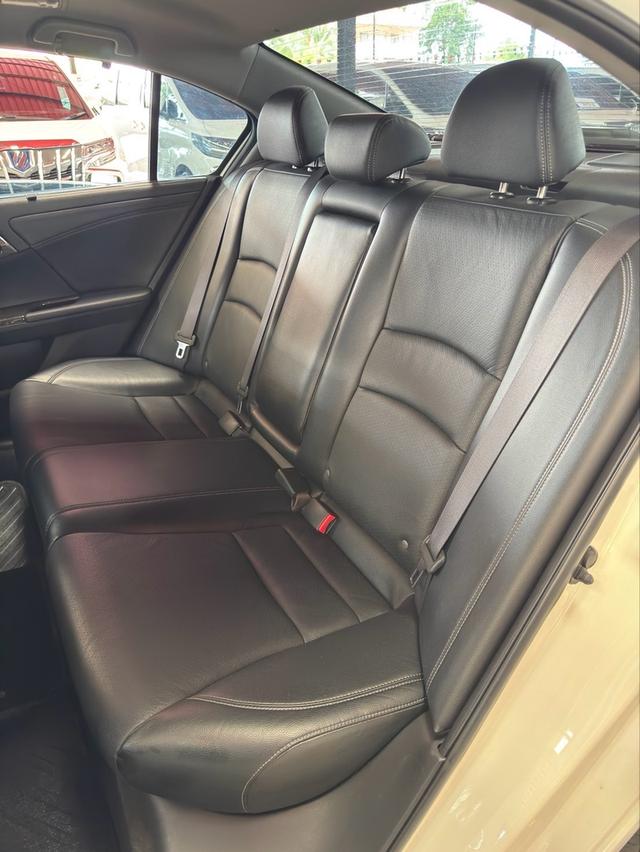HONDA ACCORD 2.0 EL ปี 2015 รูปที่ 16