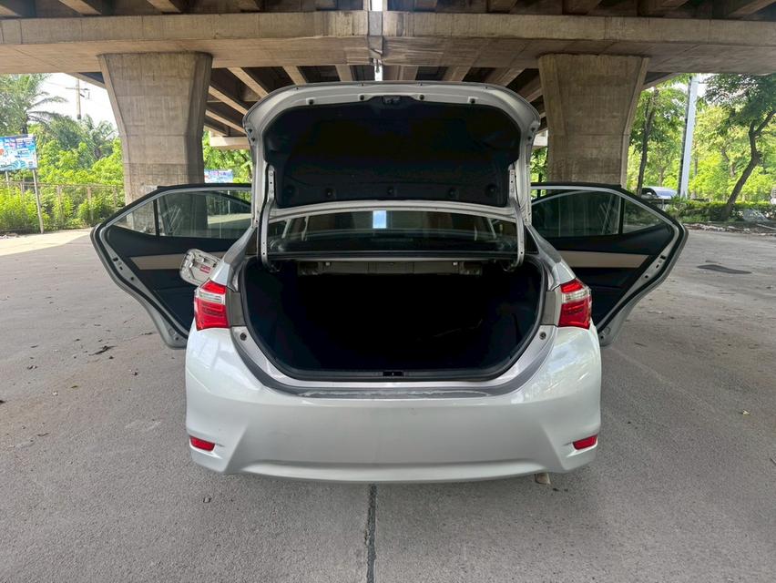 Toyota ALTIS 1.8 E AT ปี 2015 9
