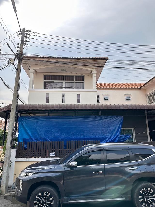 ขายบ้านหลังริม