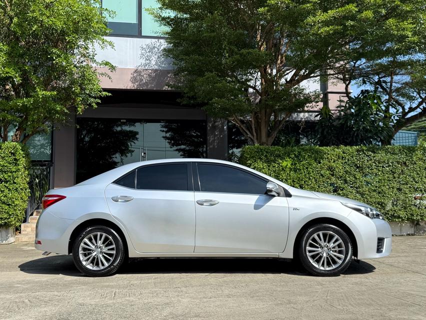 2016 TOYOTA ALTIS 1.6 G รถสภาพสมบูรณ์ พร้อมใช้งาน วิ่งน้อยเพียง 80,000 กม รถไม่เคยมีอุบัติเหตุครับ 2