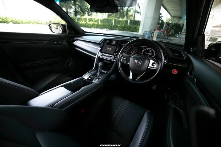 Honda Civic สภาพใหม่ๆ 12