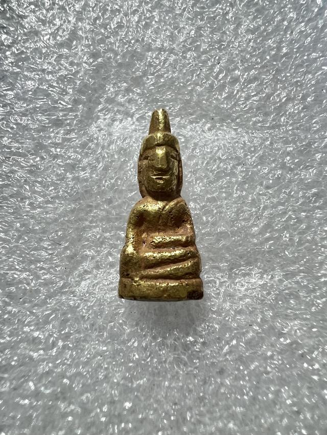 พุทธศิลป์โบราณพระเชียงรุ้งเนื้อทองคำ