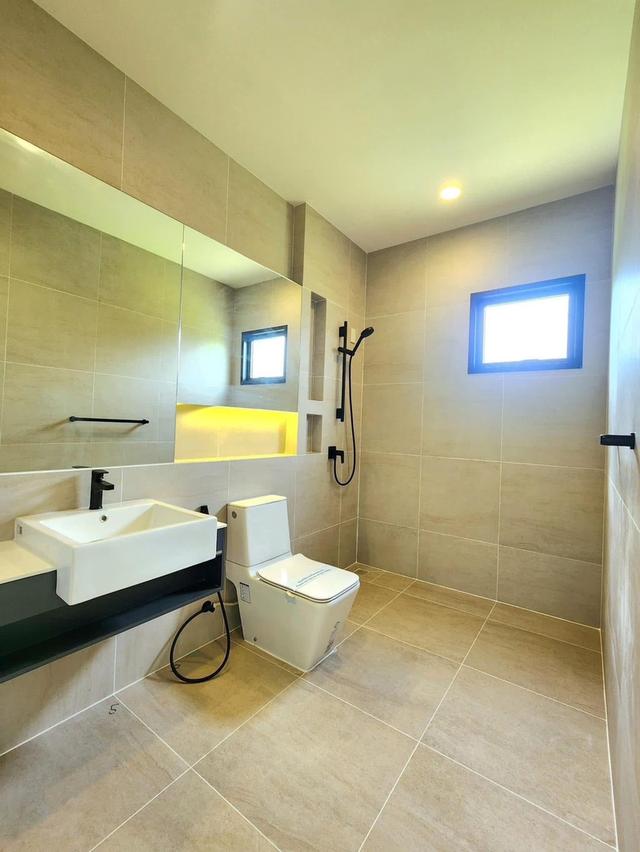 ขายบ้านเดี่ยวหรู เศรษฐสิริ ราชพฤกษ์–สาย 1 ที่ดิน: 167 ตร.ว.  พื้นที่ใช้สอย: 499 ตร.ม.  บ้านหันหน้าทิศใต้  5 ห้องนอน | 6 ห้องน้ำ 14