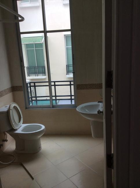 ให้เช่า บ้านกลางเมือง มอนติคาโล รัชวิภา 5