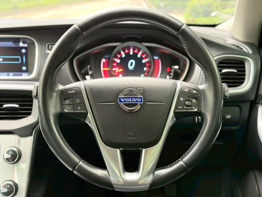 รหัสรถ PJP5340 2014 VOLVO V40 2.0 T5 S 6