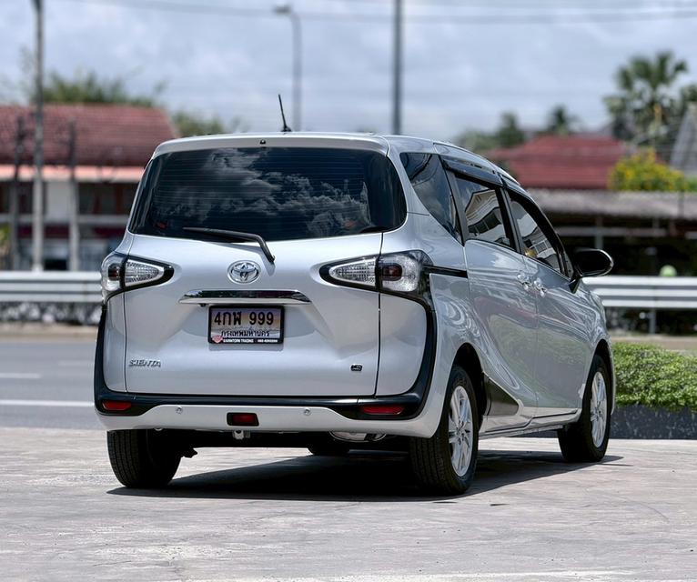 Toyota Sienta 1.5G ปี20 รูปย่อยที่ 4