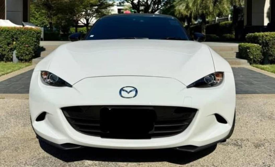 Mazda MX5 ND Roadster ปี 2015 สีขาว