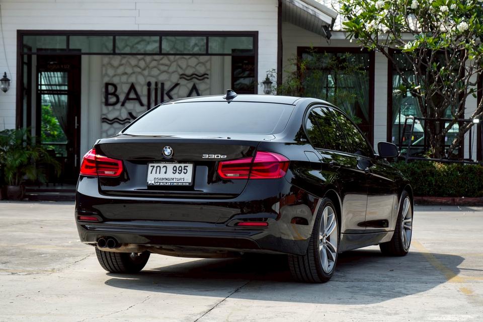 รหัสรถ CBL995 BMW 330e 2.0 Sport F30 (LCI) AT 2018 รูปที่ 6