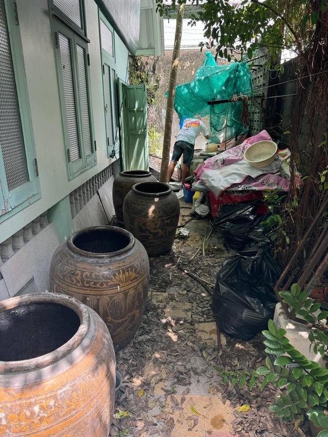  รับซื้อโอ่งเก่ารับซื้อโอ่งเขียวไข่กา 