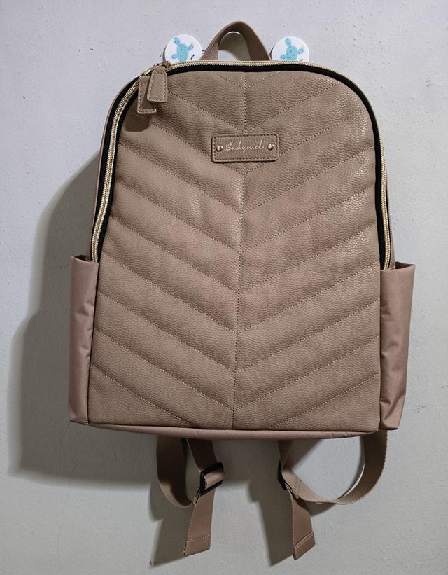 เป้สะพายหลัง นน.เบา สีเปลือกอัลมอนด์ รูปที่ 10