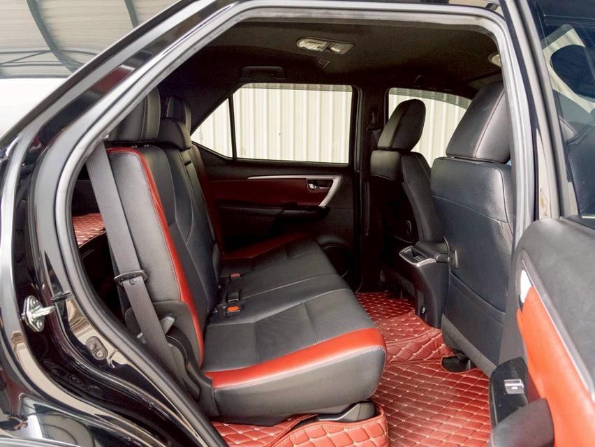 Toyota Fortuner 2.4 Legender 4WD ปี 2021 14