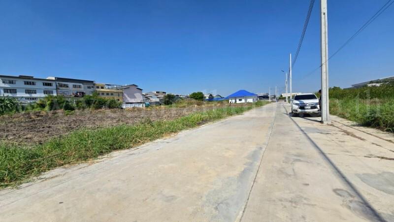 ที่ดิน 4 ไร่ ซอย เทียนทะเล 26 - บางขุนเทียน ทำเลดีมาก เข้าซอยเพียง 400 เมตร 12