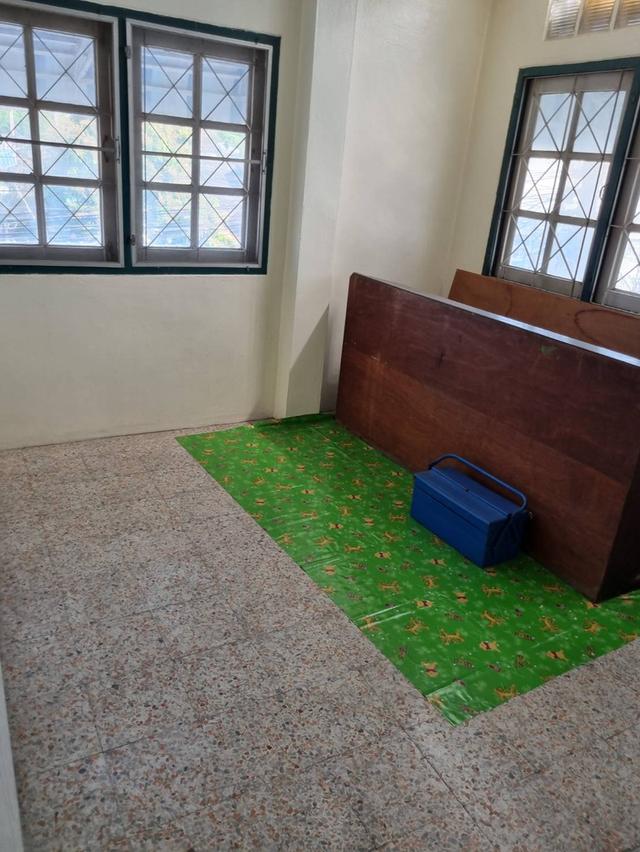 ขายทาวเฮาส์ 2 ชั้น ต่อเติม 3 ชั้น ด้านหน้าต่อเติมทำร้านค้าธงฟ้าประชารัฐ 11