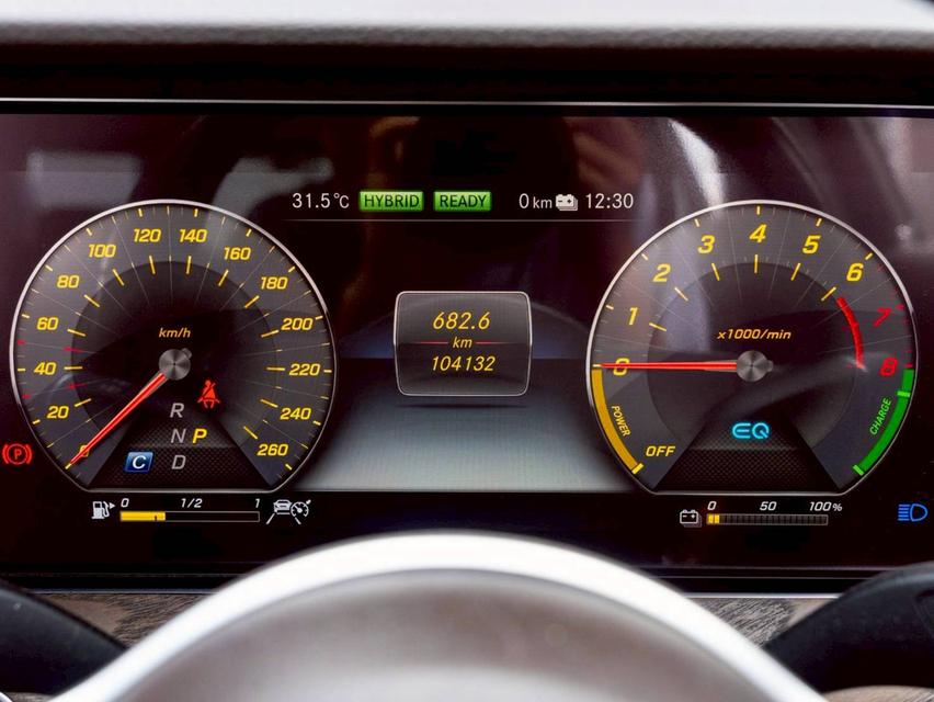 Mercedes Benz E300e Exclusive  ปีจด 2020 9