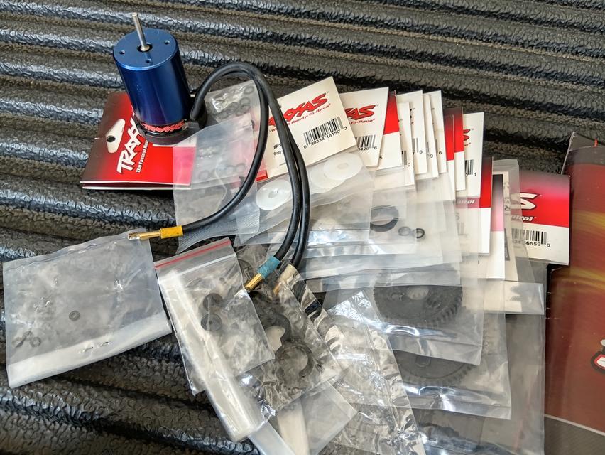 รถบังคับไฟฟ้า เท็คทรัคสลาค 4×4