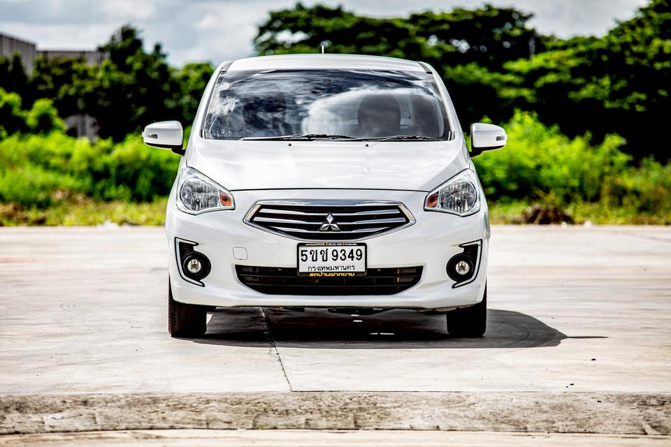 Mitsubishi Attrage 1.2 GLS ปุ่มสตาท์ สีขาว เกียร์ออโต้ ปี 2014 2