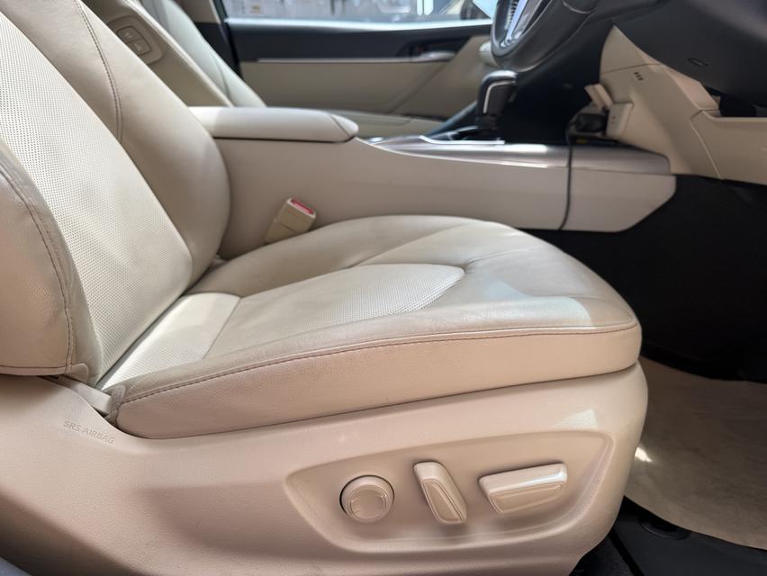 Toyota Camry hybrid 2.5 hv 2019 รูปที่ 13