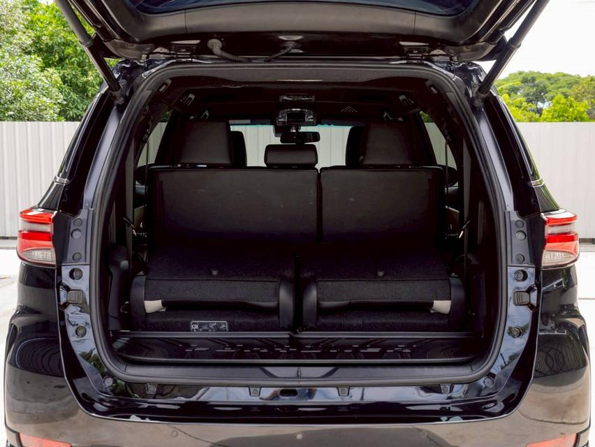 Toyota Fortuner 2.8 Legender 4WD ปี 2023 17