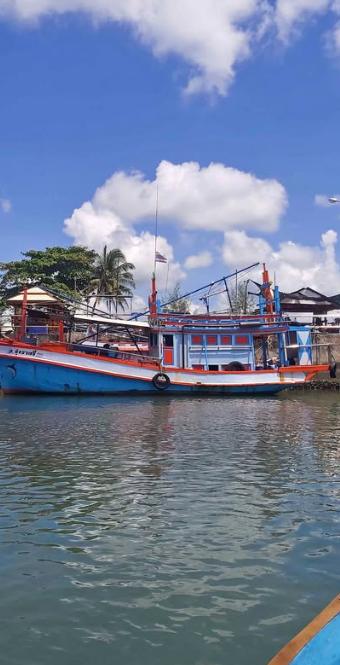 ขายเรือท่องเที่ยวจับสัตว์น้ำ เรือไม้ 