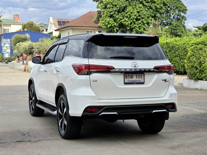 รหัสรถ PEAT608 🔥 สวยดุดัน TOYOTA FORTUNER 2.8 TRD Sportivo 2019 สีขาว. รูปที่ 5